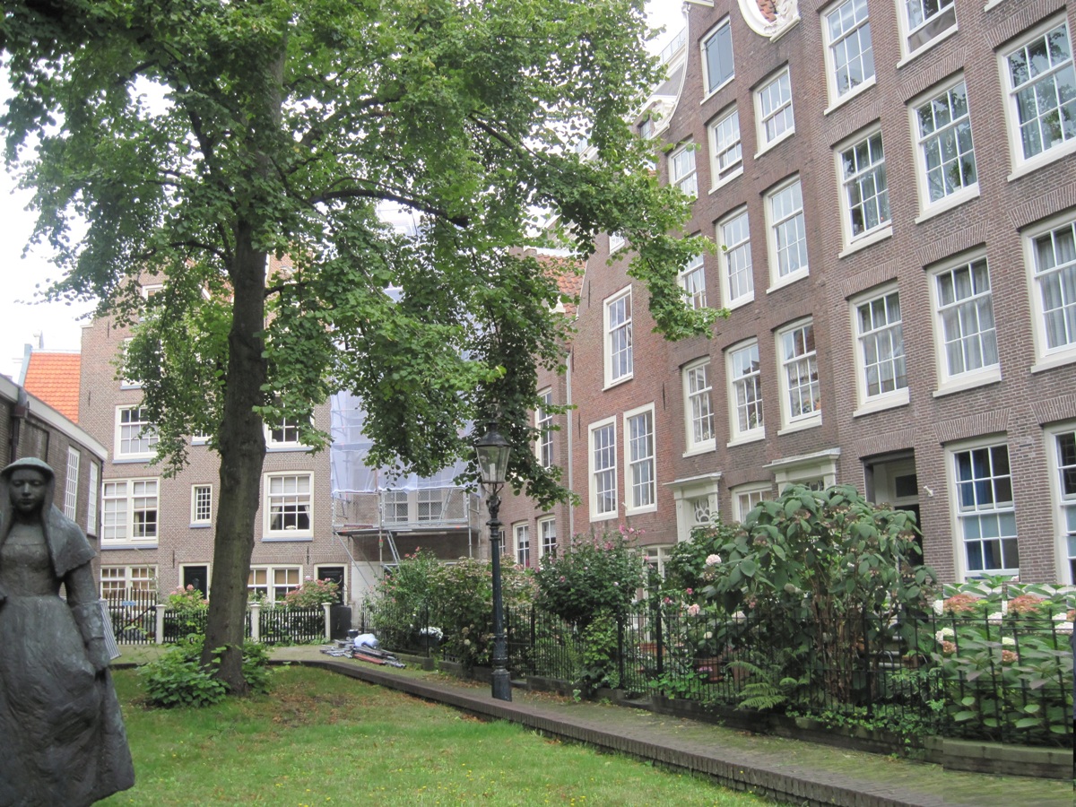 13- Amsterdam- Altro angolo delle abitazioni delle Beghine